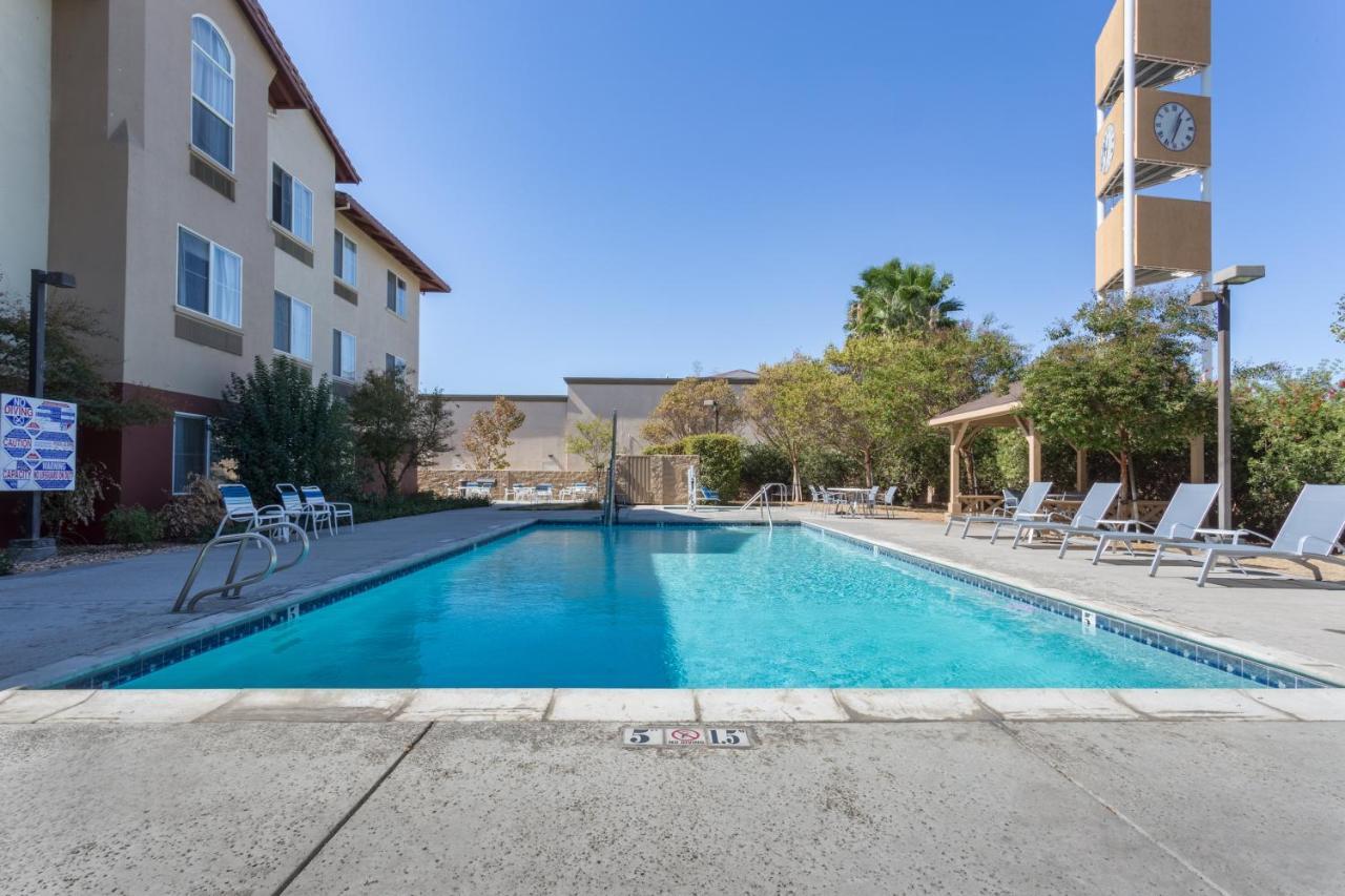Holiday Inn Express Hotel & Suites Manteca By Ihg Extérieur photo