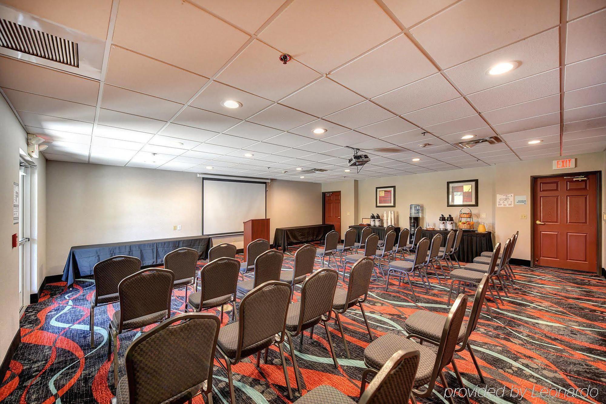 Holiday Inn Express Hotel & Suites Manteca By Ihg Extérieur photo