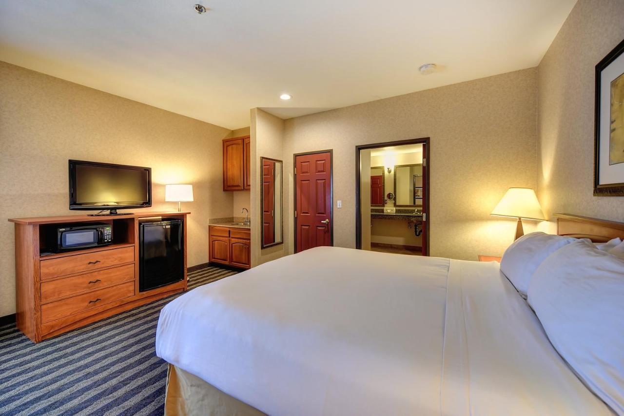 Holiday Inn Express Hotel & Suites Manteca By Ihg Extérieur photo