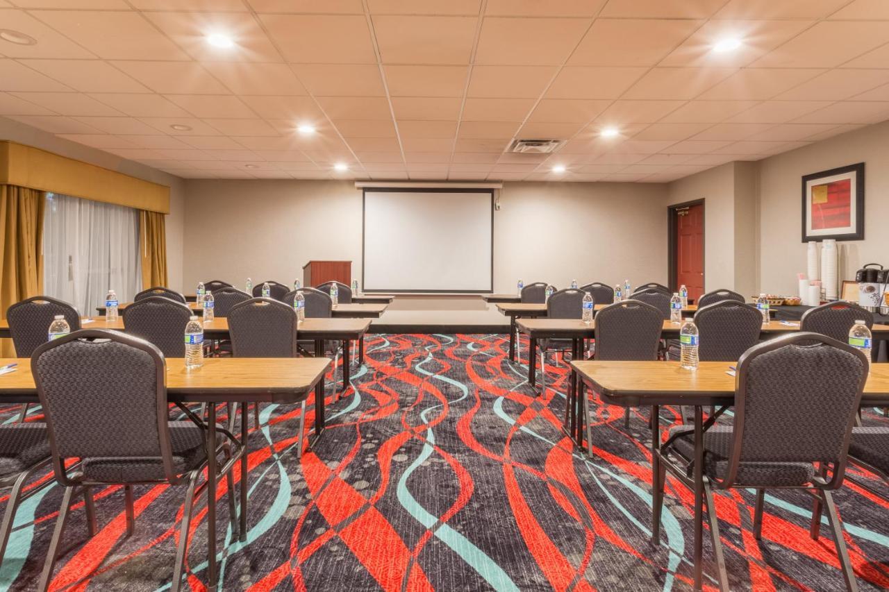 Holiday Inn Express Hotel & Suites Manteca By Ihg Extérieur photo