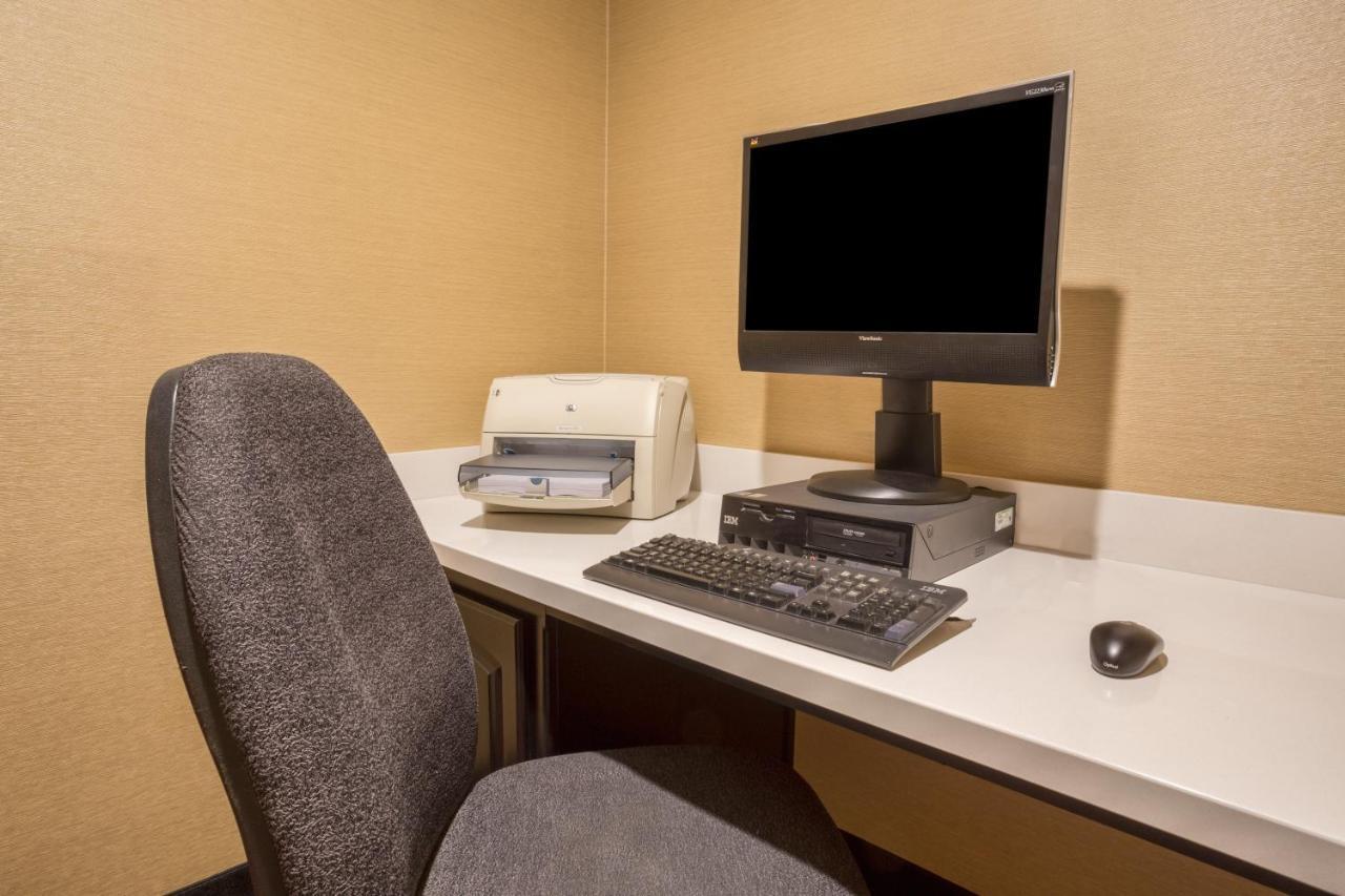 Holiday Inn Express Hotel & Suites Manteca By Ihg Extérieur photo